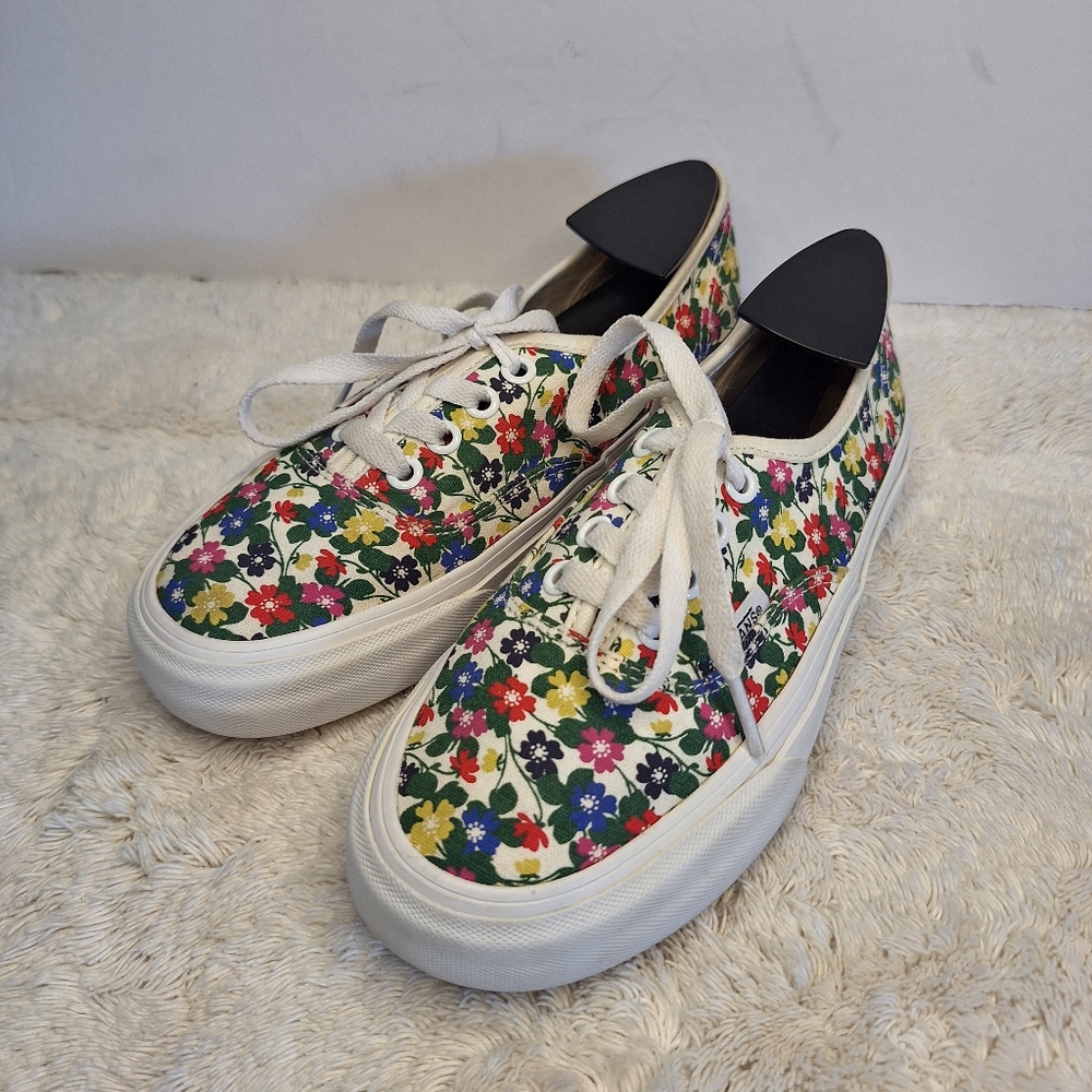 Vans Women's Authentic Floral White Classic Canvas shoes Size 5
